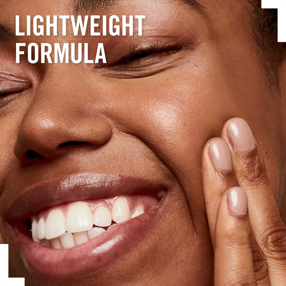 Rimmel Stay Matte Light Porcelain, acabado mate y cobertura uniforme.
