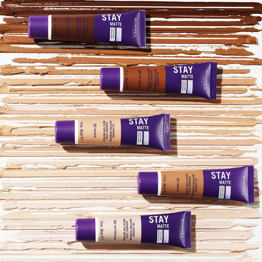 Rimmel Stay Matte Liquid Mousse, fórmula sin aceite para uso diario cómodo.