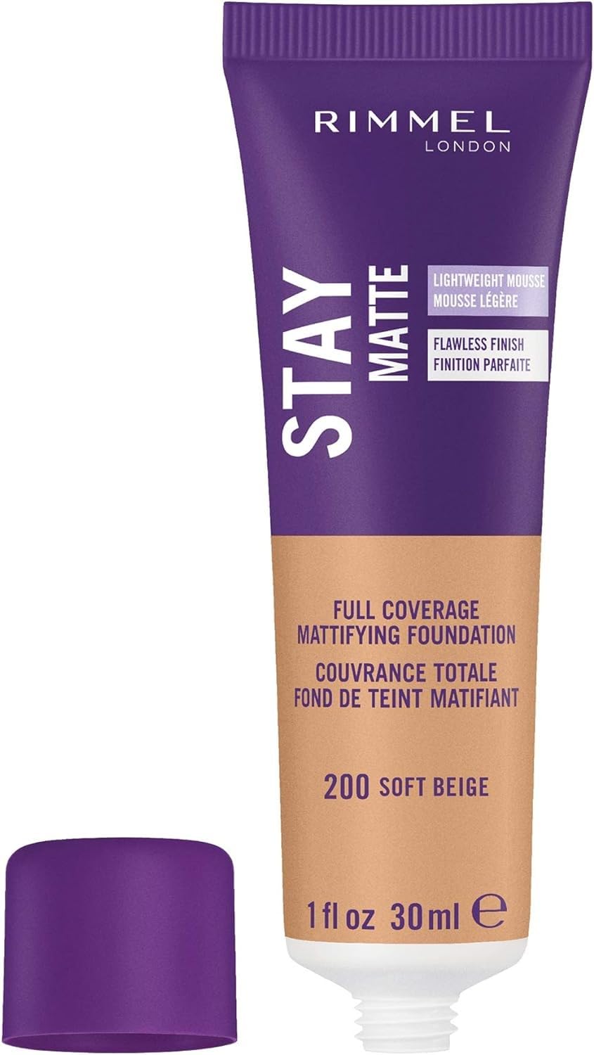 Rimmel Stay Matte Liquido Mousse: textura espumosa ligera para cobertura cómoda
