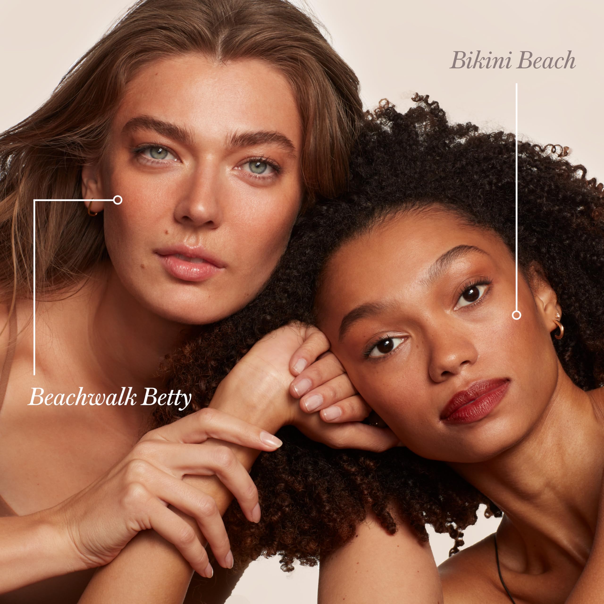 RMS Beauty Hydra Bronzer incluye aceite de jojoba para piel hidratada.
