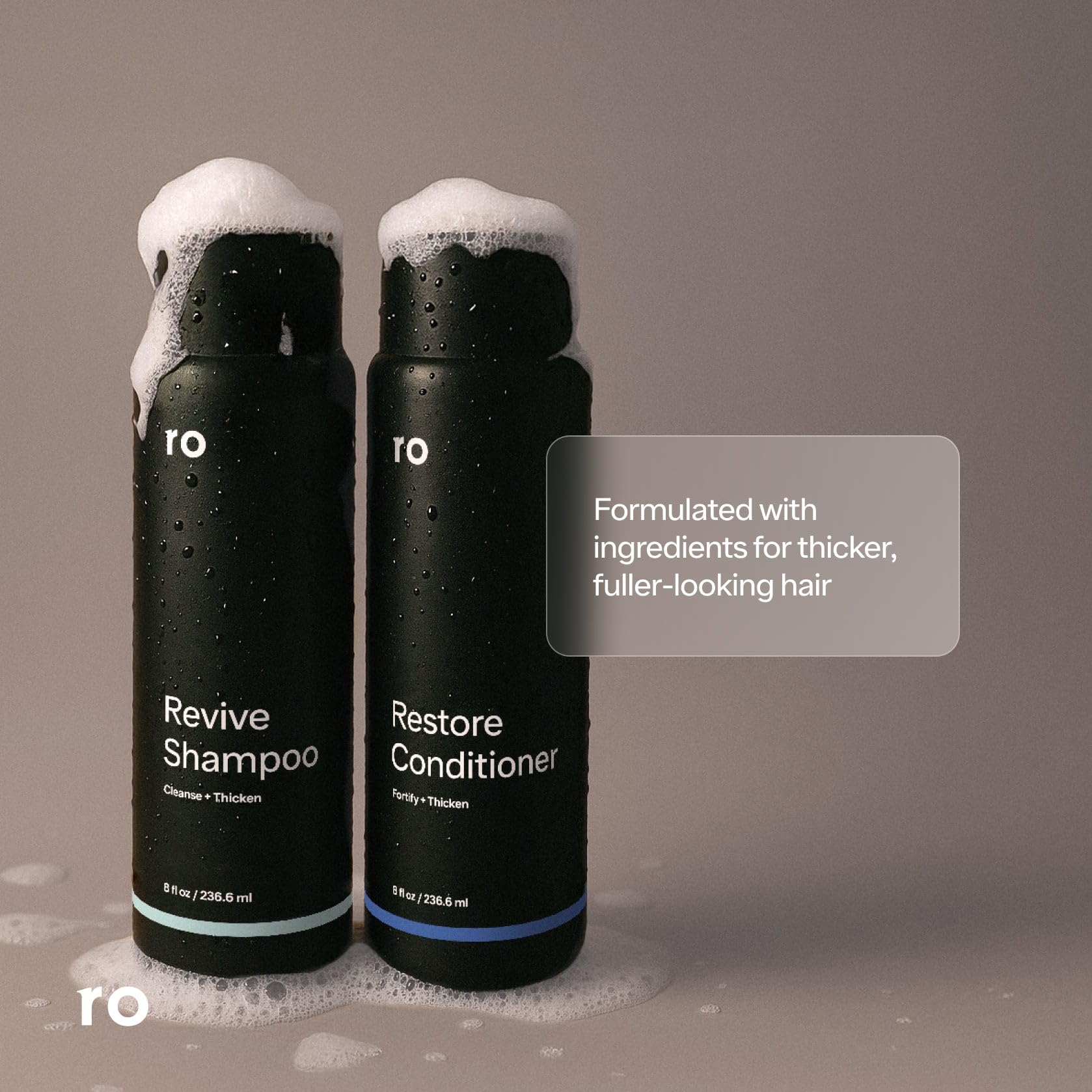 Ro Champú Revive muestra espuma mentolada para una sensación fresca durante la ducha.