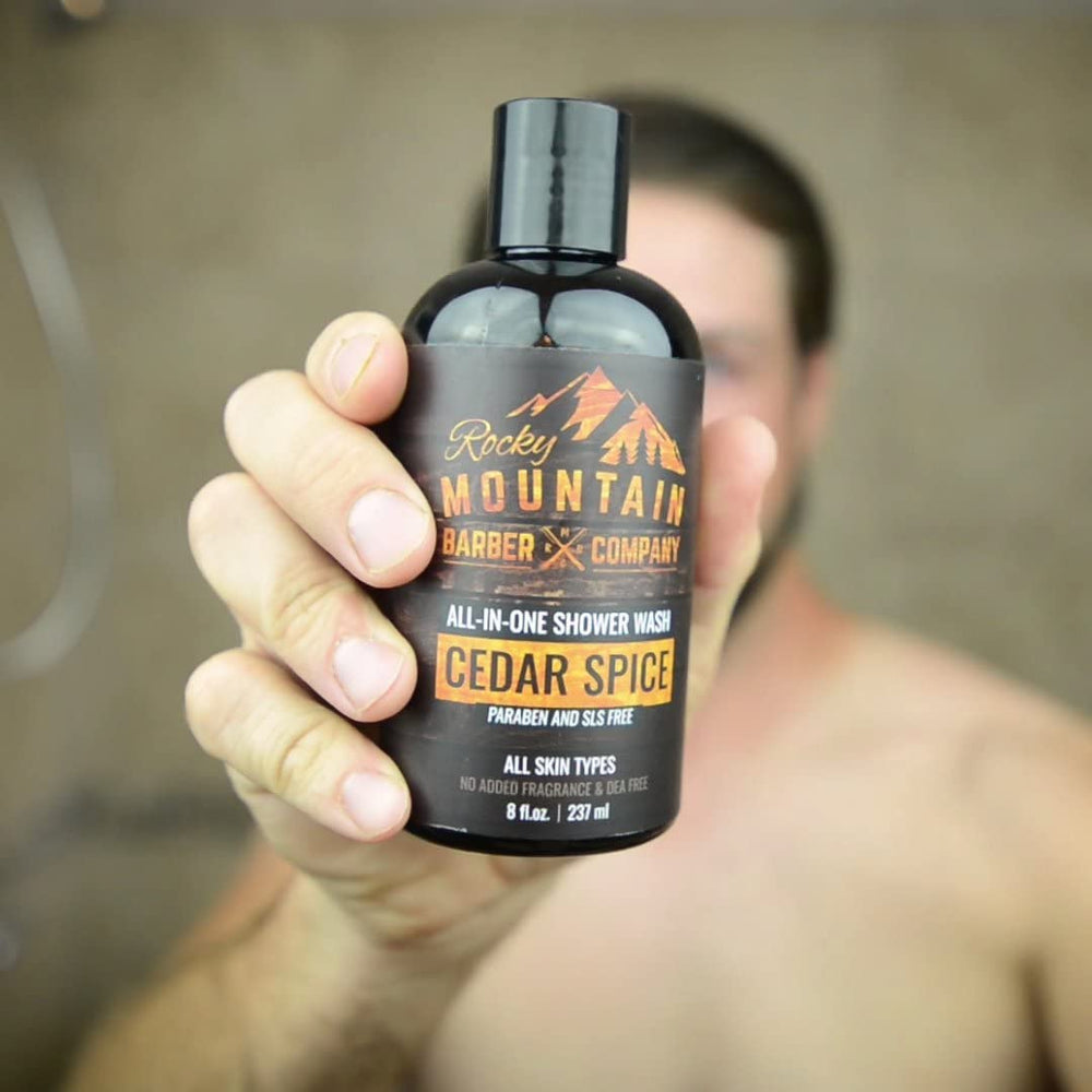 Lavado facial con Cedar Spice Todo-en-uno, cuidado diario de la piel