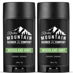 Desodorante natural Rocky Mountain Barber Company para hombres, botella con aroma fresco de menta del bosque. Protección duradera.