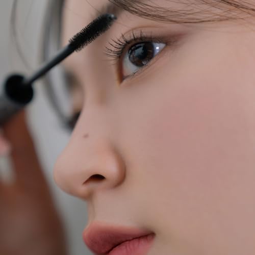 Rom&nd Han All Fix Mascara: acabado ligero y natural sin manchas.