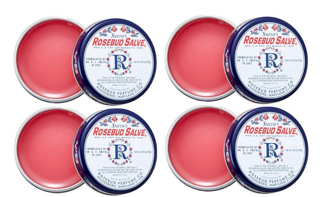 Rosebud Salve Smith's en lata de 0,8 onzas para labios suaves y piel irritada.