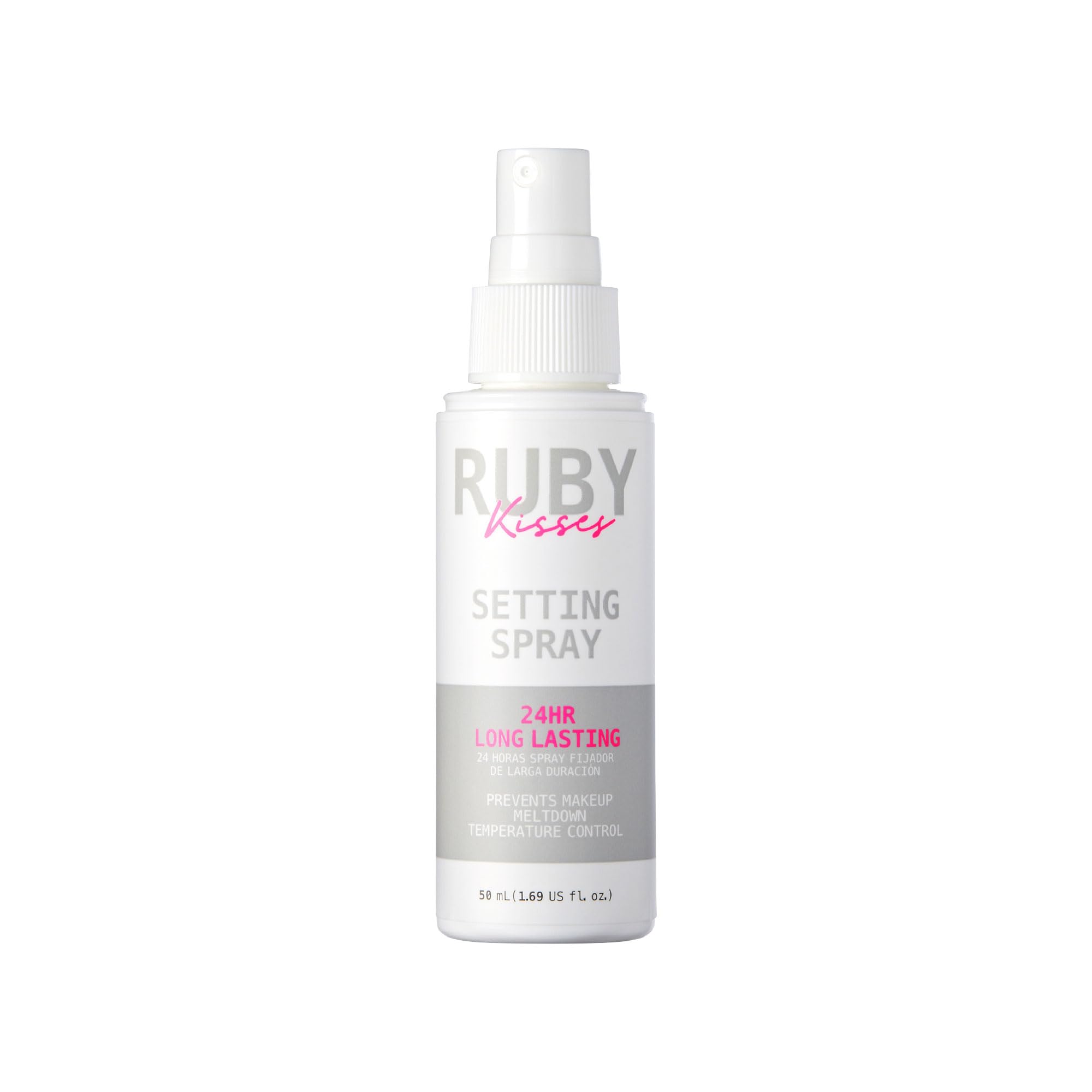 Ruby Kisses Setting Spray mantiene el maquillaje fijado con niebla suave durante todo el día.