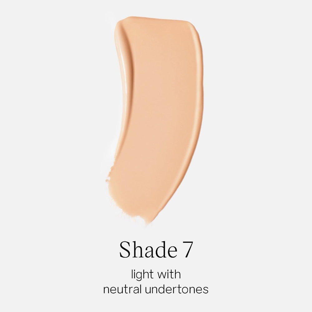 Saie Glowy Super Skin Tint, aplicador incluido para una aplicación uniforme.