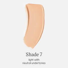 Saie Glowy Super Skin Tint, aplicador incluido para una aplicación uniforme.