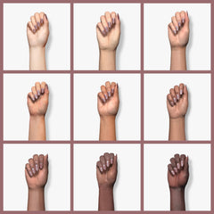 Es esmalte Sally Hansen Raisin The Bar con tecnología Vita Care para brillo y cuidado.