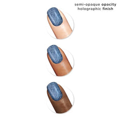 Sally Hansen Insta-Dri Holo-Glow efecto cromo sutil en uñas.