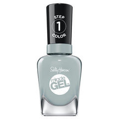 Sally Hansen Miracle Gel Giving Altitude, botella de esmalte en primer plano