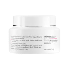 Etiqueta SEBAMED con vitamina E y antioxidantes.