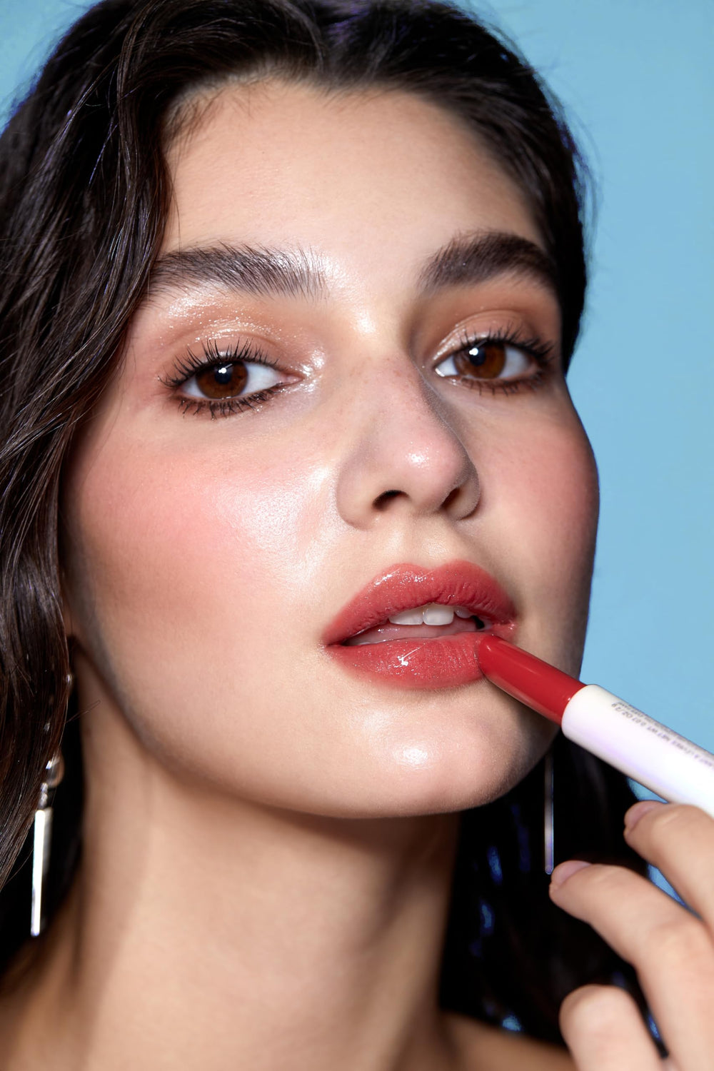 SHEGLAM Pout-Perfect First Crush, aplicador preciso para una aplicación suave