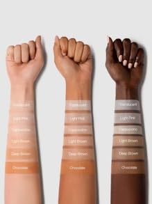 SHEGLAM ideal para retoques diarios con acabado radiante.