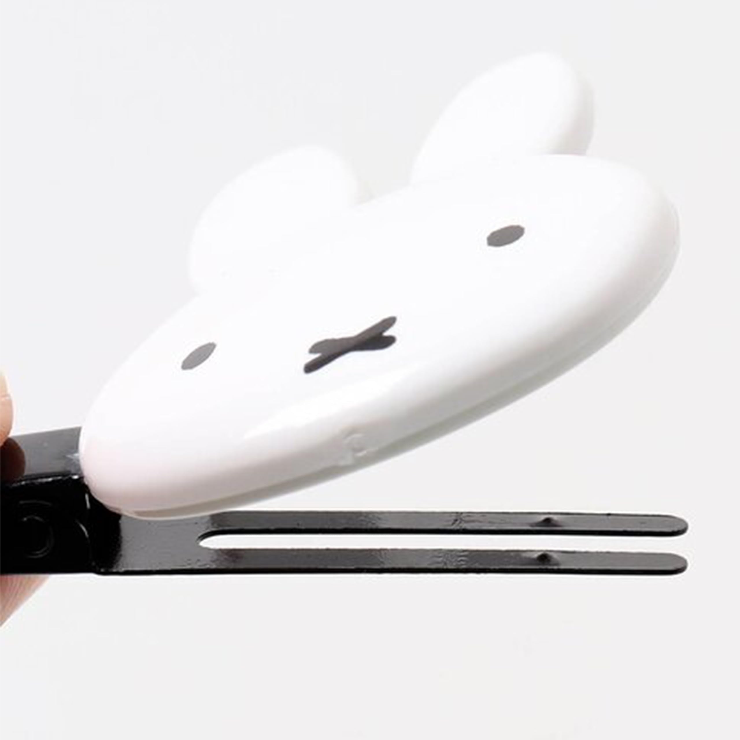 Presentación de la pinza SHOBIDO Miffy, ideal como regalo.