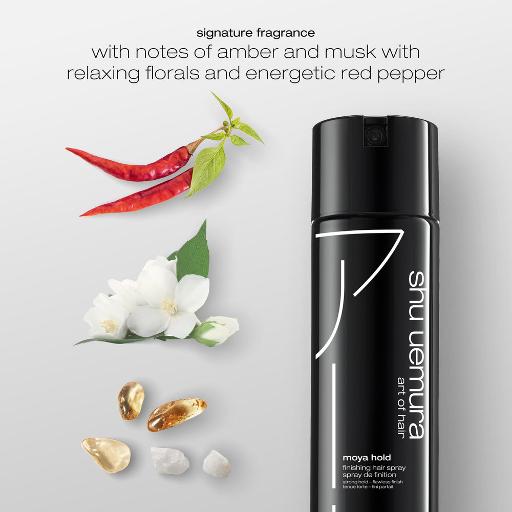 Shu Uemura Moya Hold, peinado hacia atrás definido con fijación duradera.