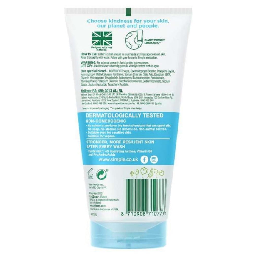 Textura gel ligero de Simple Water Boost se desliza con facilidad