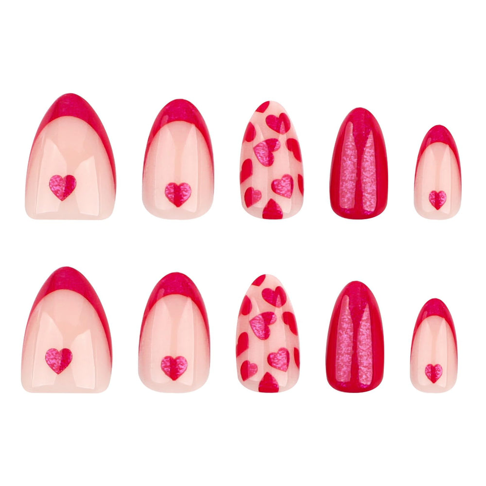 SINSEN detalle de diseño de San Valentín en uñas