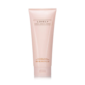 Loción corporal SJP Lovely Soft Body Lotion, textura ligera para hidratar y suavizar la piel
