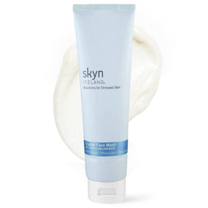 Skyn Iceland limpiador rostro espuma cremosa, limpia suavemente y purifica sin resecar.