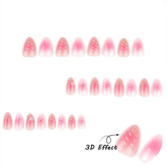 Detalle de gemas doradas en uñas Spebozy 3D para realzar el brillo.
