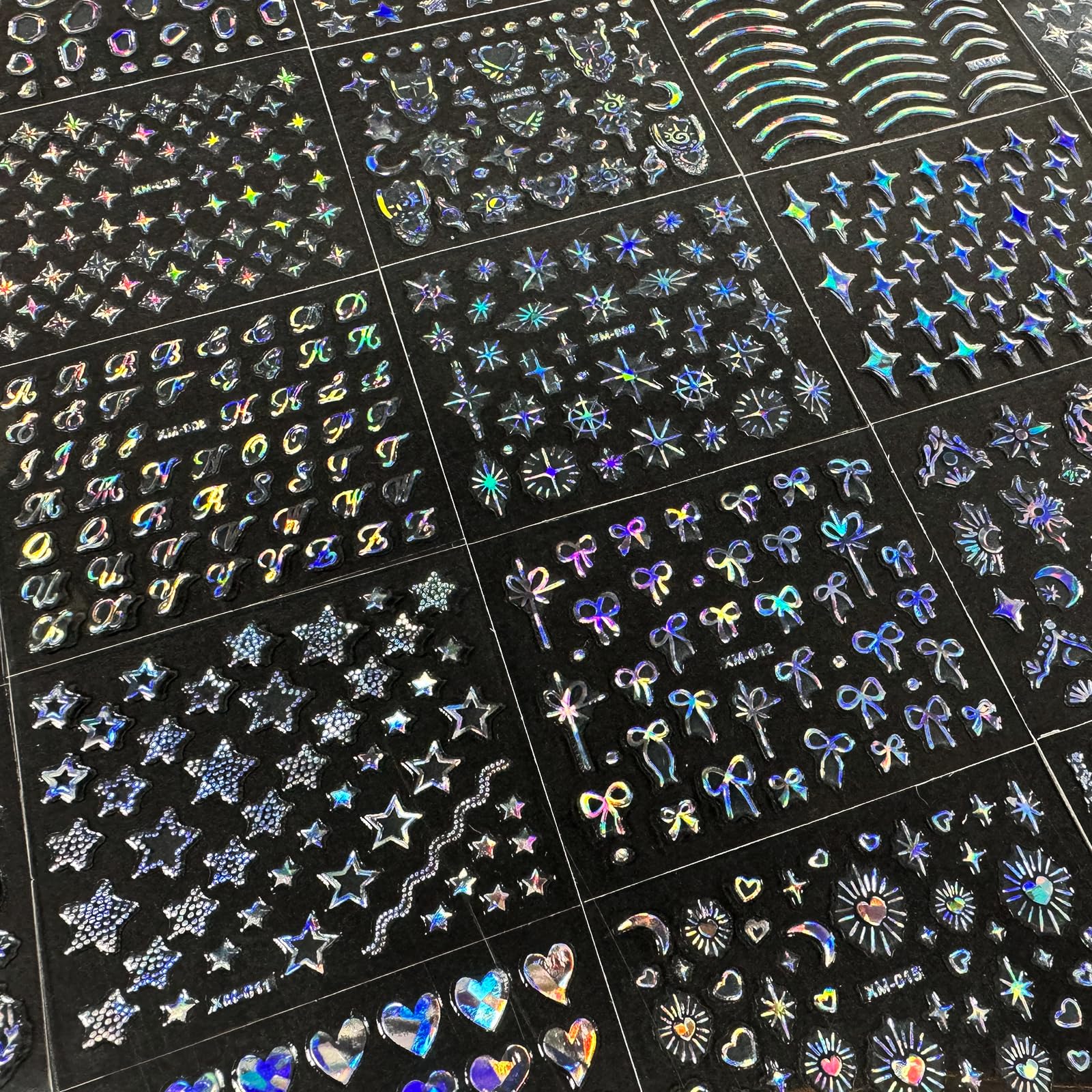 SPLOCUDU kit pegatinas uñas, permite crear diseños variados en casa.