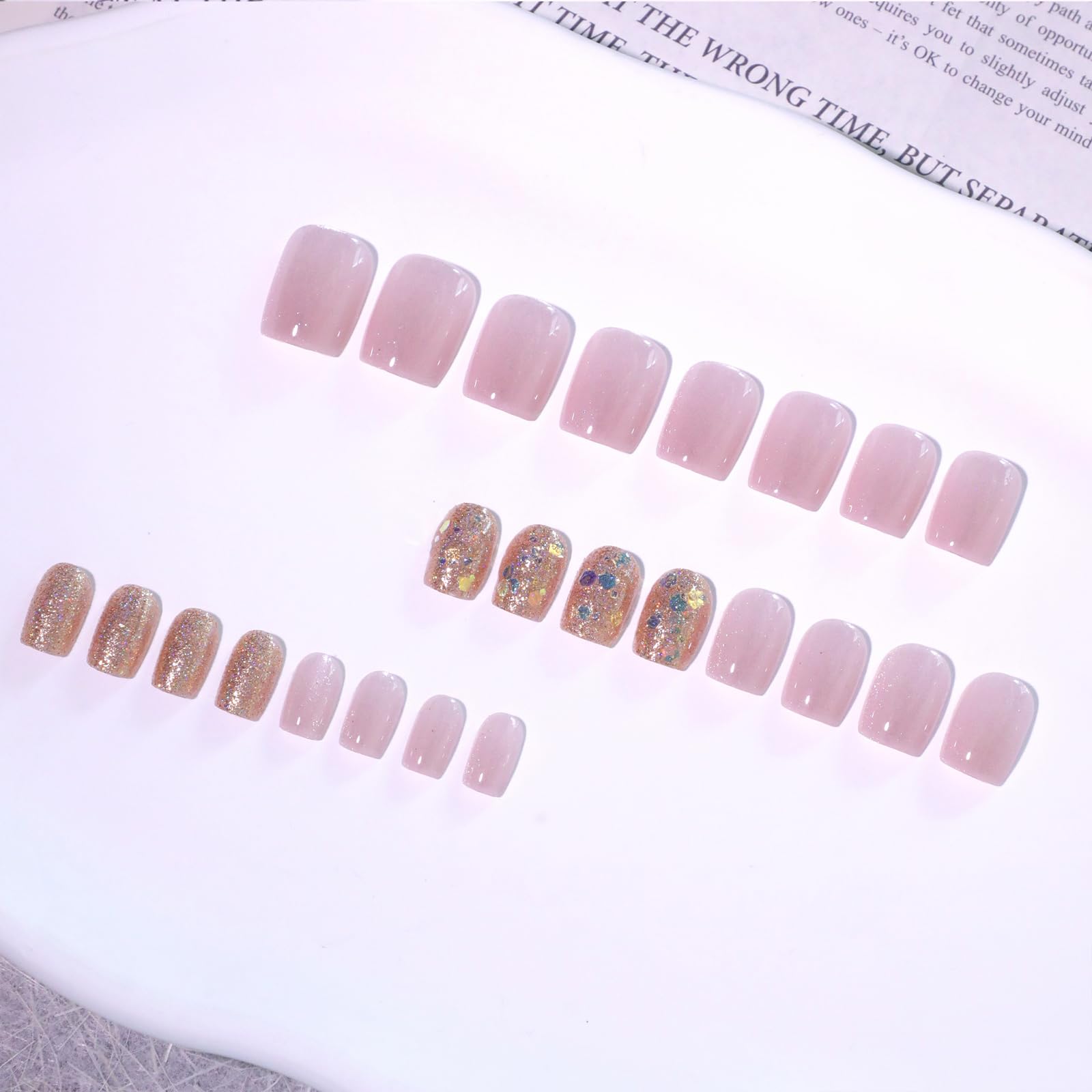 Stbisen uñas de gel suave ofrecen comodidad y curva natural.