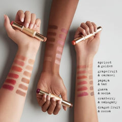 Stila Caramel: muestra bronceador para contorno cálido y sutil.
