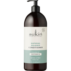 Sukin Equilibrio Natural Acondicionador frente a la botella, cabello suave.