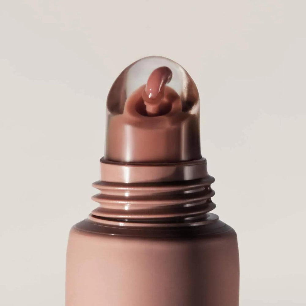 Summer Fridays Balsamo Labios envase compacto para retoques donde estés.