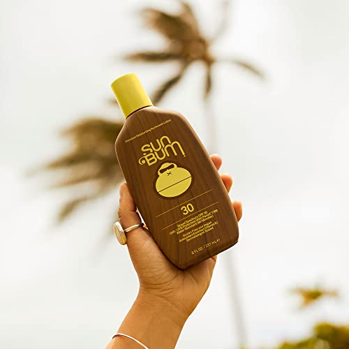 Aplicación rápida a 15 minutos del sol, Sun Bum SPF30.