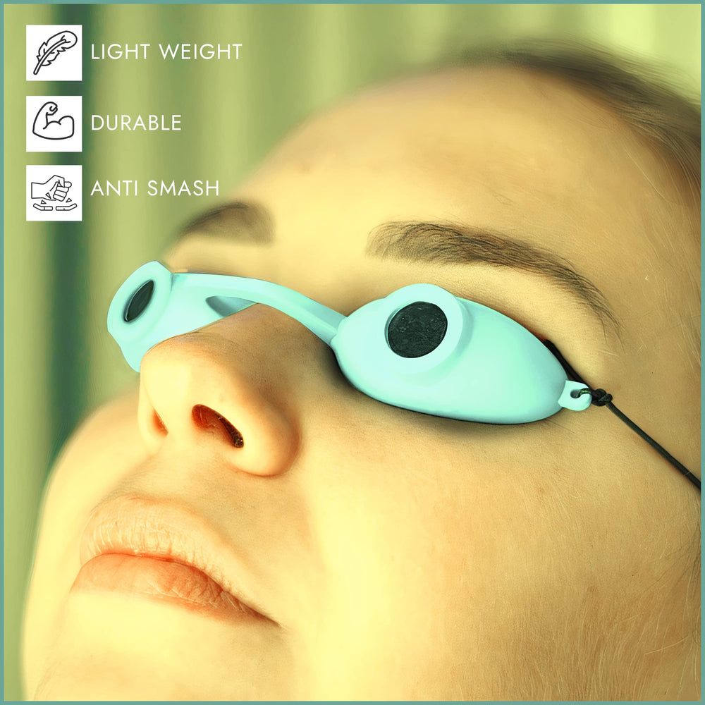 Estuche transparente incluido para guardar y transportar las gafas con cuidado.
