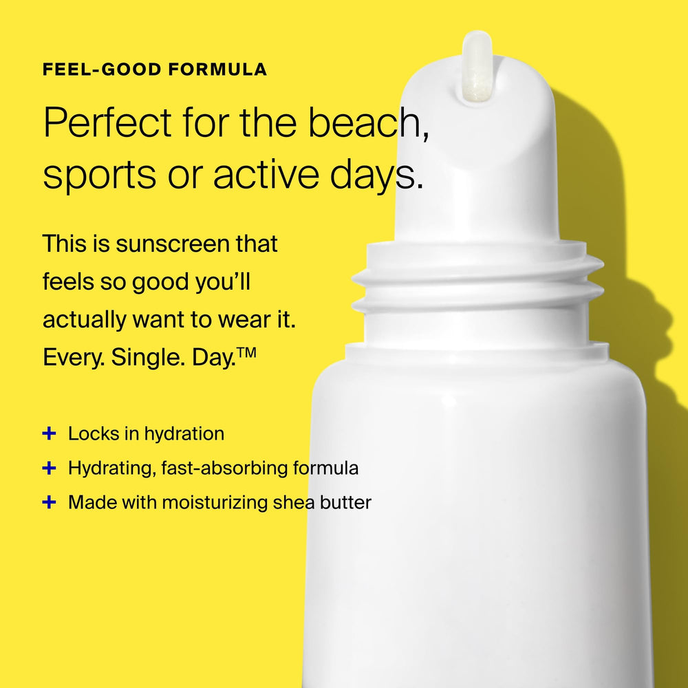 Aplicación suave de Supergoop PLAY Acai en labios.