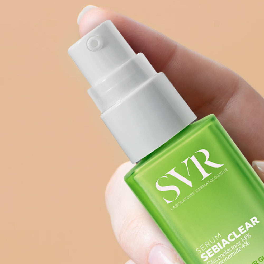 SVR Sebiaclear Serum, textura ultrafluida, se absorbe al instante para acabado mate.