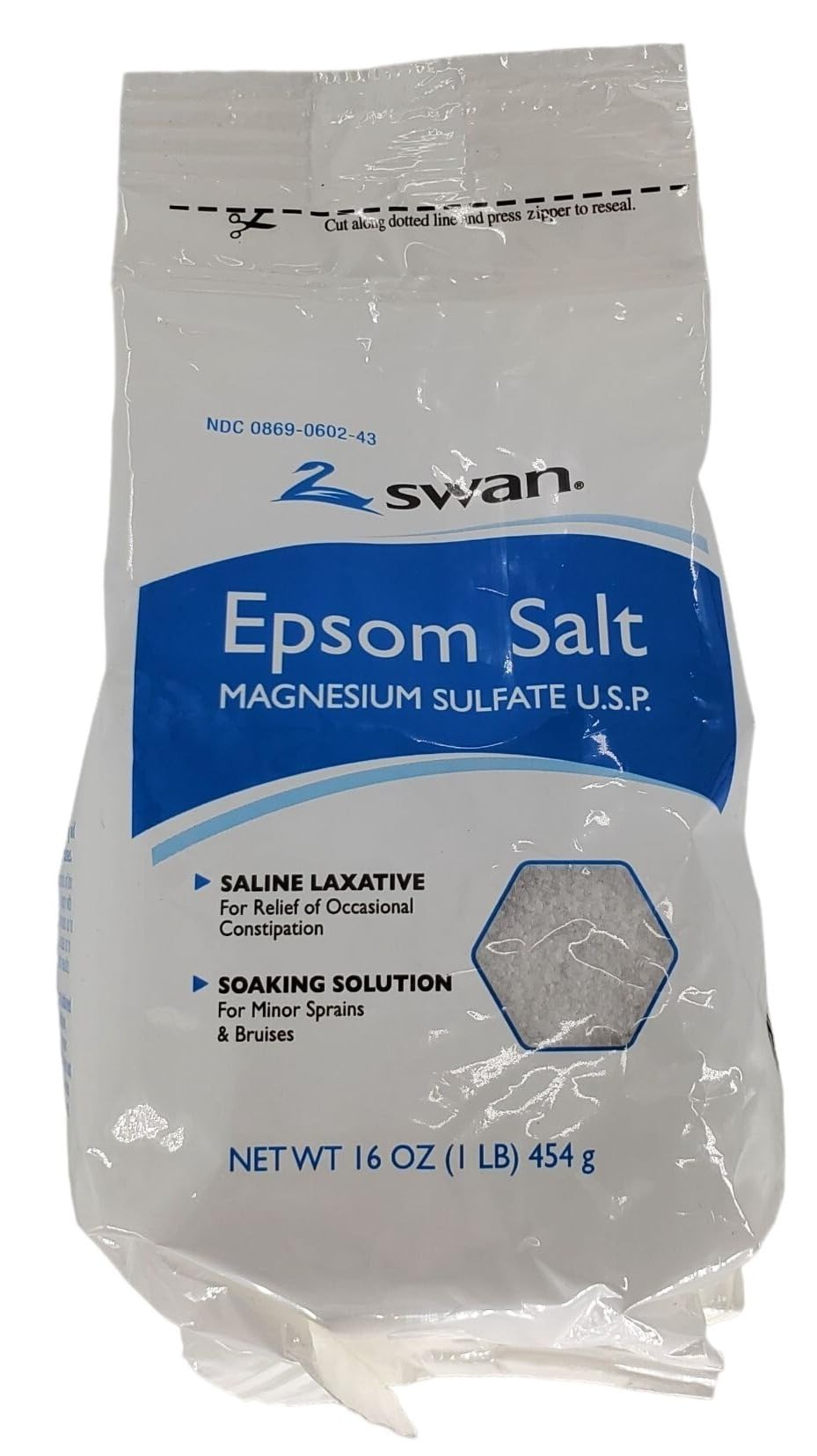Swan Epsom Salt 16 onzas, presentado en envase práctico para baño relajante.