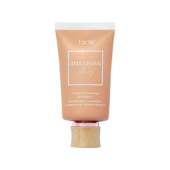 Base tarte con arcilla amazonica y cobertura mate para tez uniforme