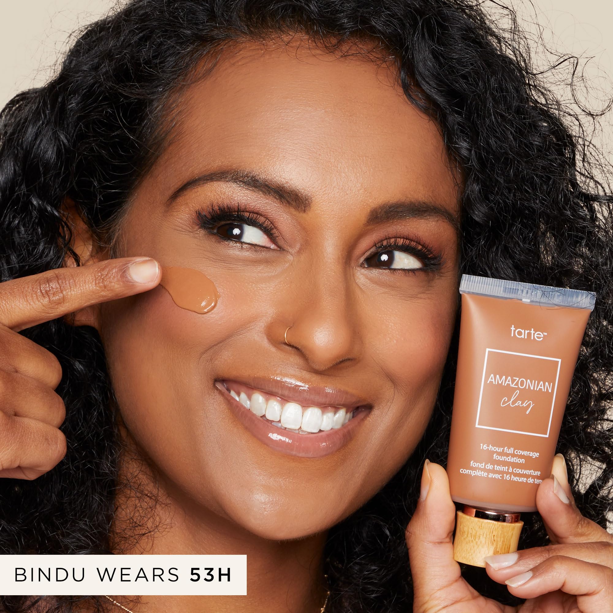 Tono medio beige de tarte para aspecto natural y uniforme