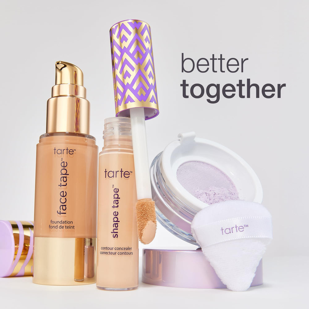 tecnología de cinta en tarte face tape foundation suavizando la textura
