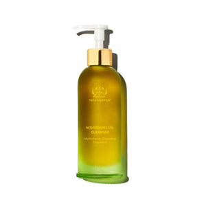 Tata Harper Nourishing Oil Cleanser: botella para limpieza suave y eliminación de maquillaje.
