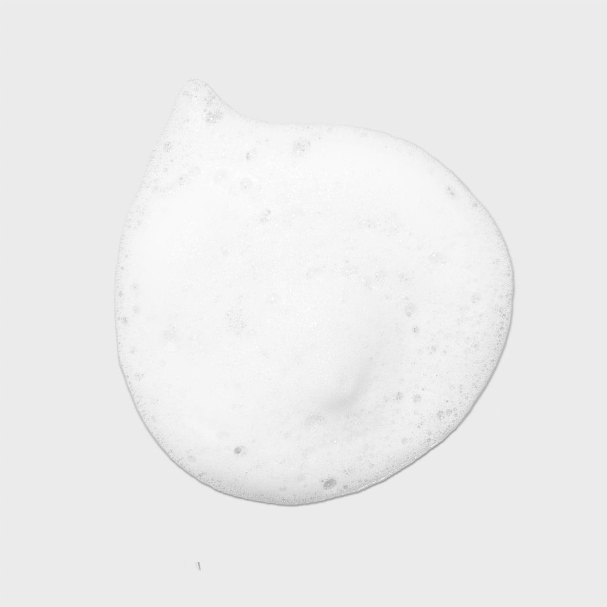 Tea Tree aceites Monoi, Pequi y Jojoba nutren y humectan el cabello.