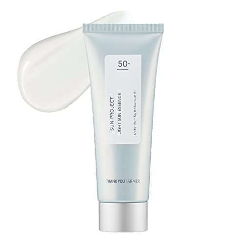 THANKYOU FARMER Sun Project Light Sun Essence, empaque compacto para uso diario.