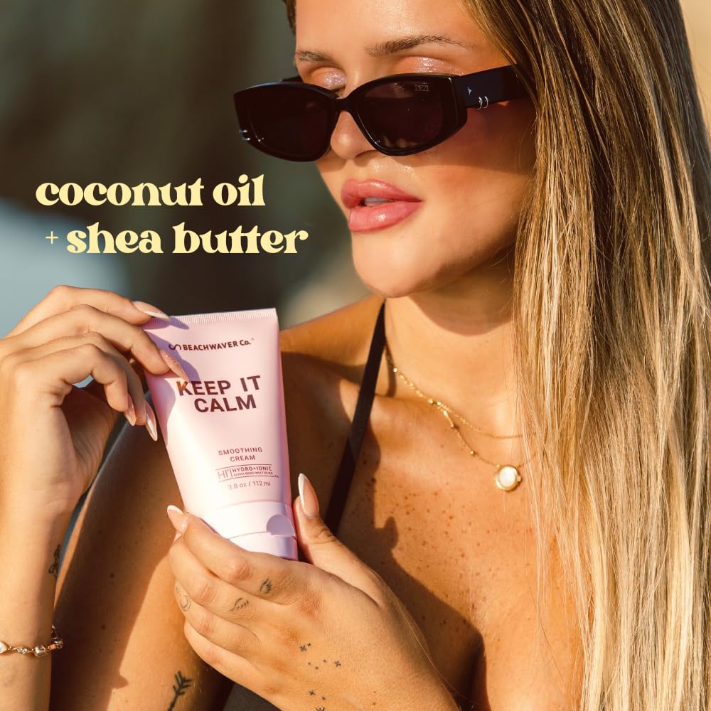 The Beachwaver Co. Keep It Calm fórmula anti-frizz para control diario.