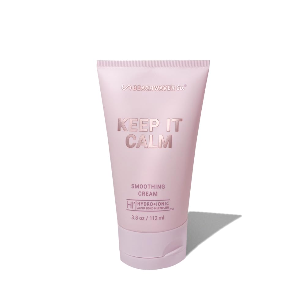 The Beachwaver Co. Keep It Calm crema botella, anti-frizz para cabello suave.