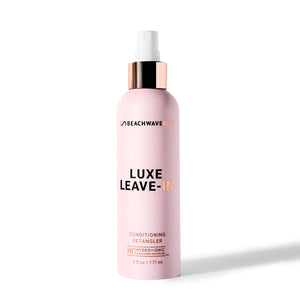 The Beachwaver Co. Luxe Leave-In Desenredante en botella para peinar sin esfuerzo.