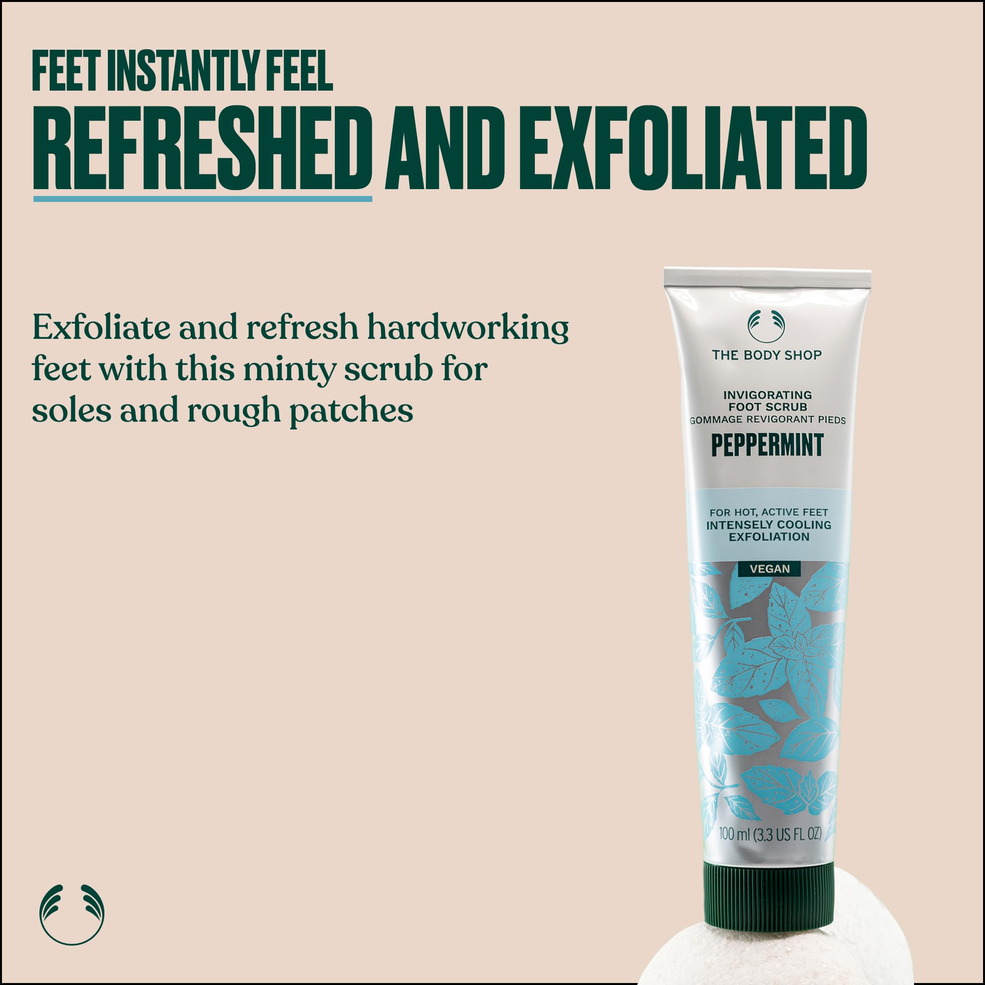 The Body Shop crema para pies menta, textura cremosa que se absorbe rápidamente.