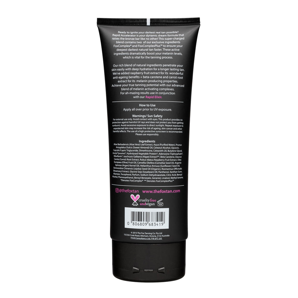 The Fox Tan Rapid Accelerator contiene ingredientes humectantes para piel nutrida.