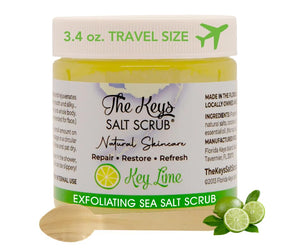The Keys Salt Scrub: botella de limón para exfoliación suave y piel radiante.