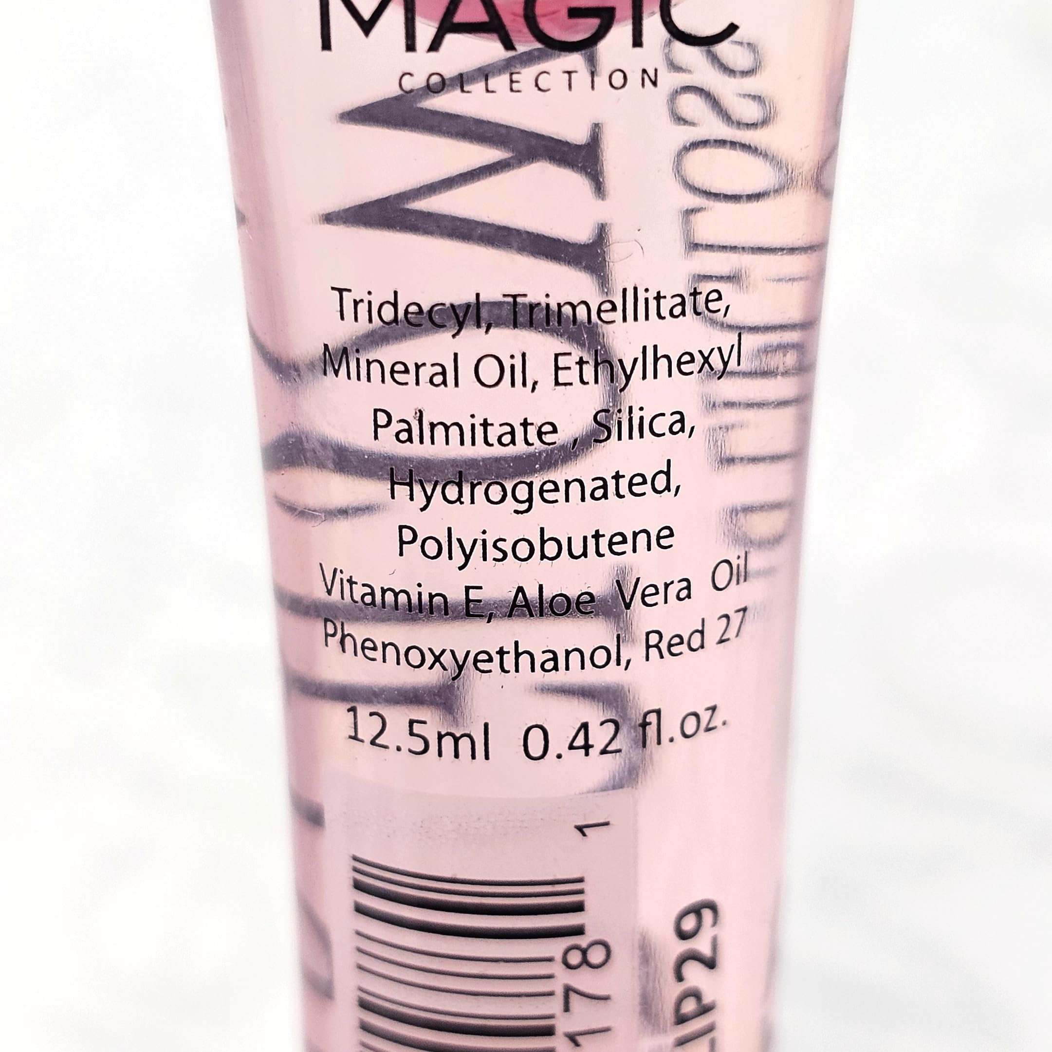 Pack de 3 tubos Lip Glow en envase práctico para llevar siempre contigo.