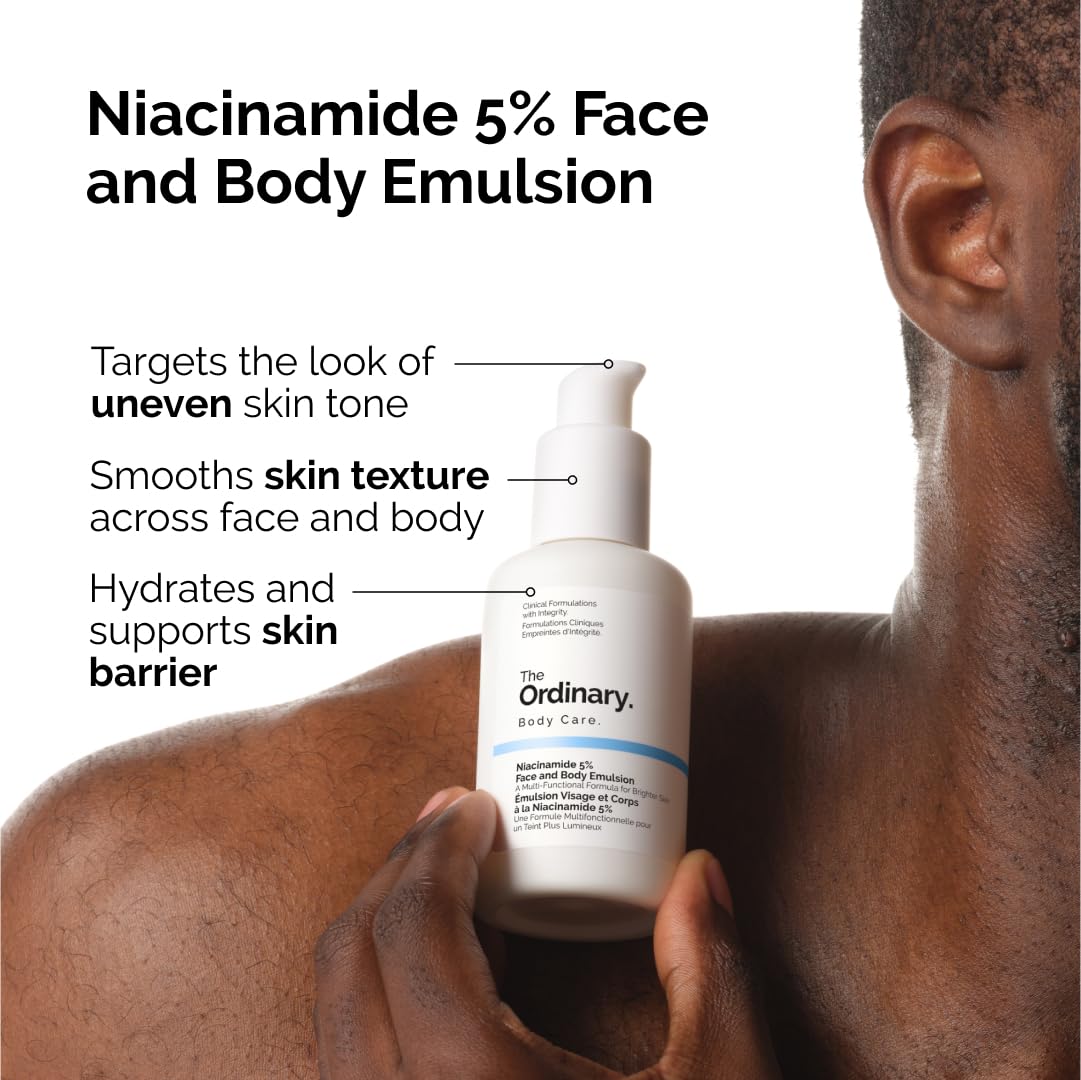Crema corporal ligera con factores naturales de hidratación e inulina.