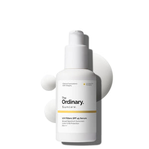 The Ordinary UV Filters SPF 45 Serum ofrece protección UVA/UVB y textura ligera para uso diario.